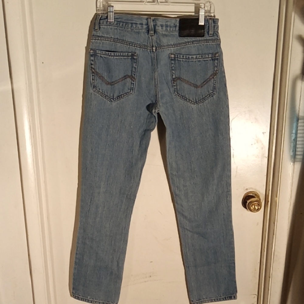 Jeans Not sure if they are men's or women's. Size 31 Blue.